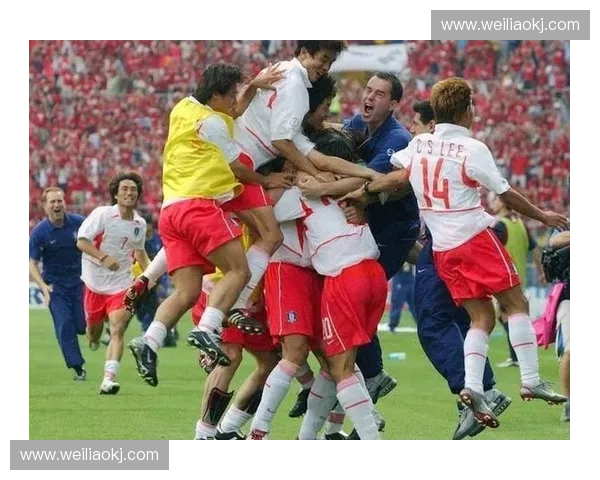 世界杯假球风波揭秘：背后的利益链条与足球诚信危机分析